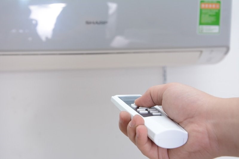 tắt máy lạnh để vệ sinh